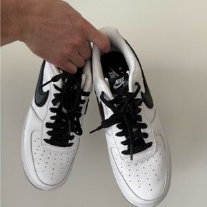 Nike Men's Black and White Air Force 1 Sneakers